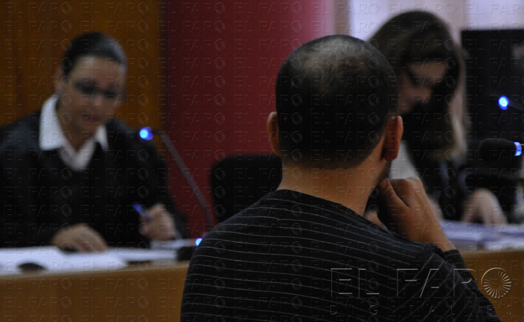 2.-El segundo imputado, Esteban V., negó que hubiera ayudado al sobrino del ‘Vasco’ a escapar del Príncipe una vez cometido el atentado. alt