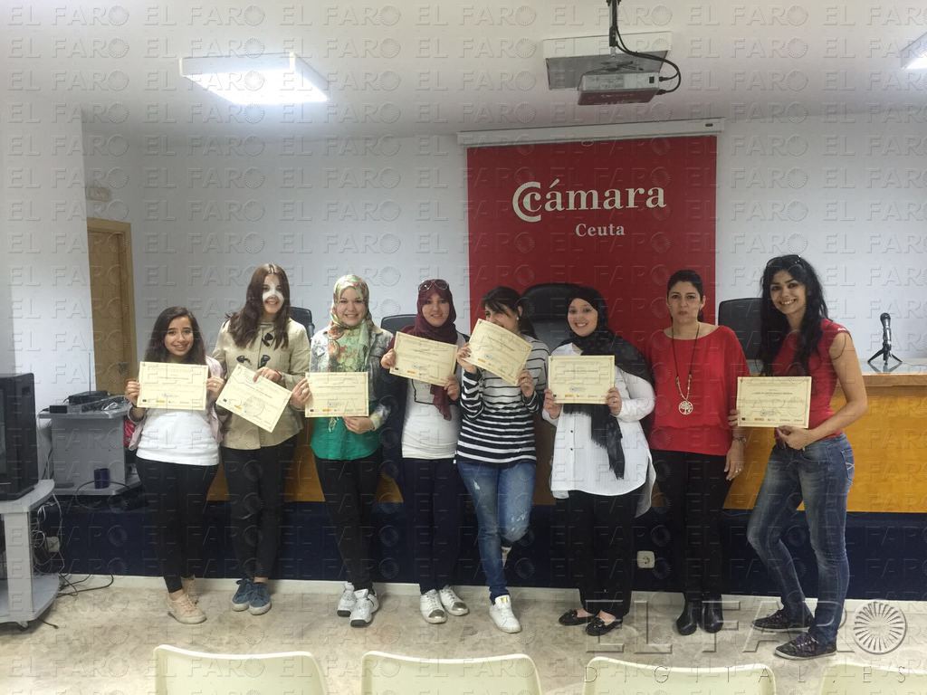 Grupo del curso de cajero/a. Cedida Grupo del curso de cajero/a. Cedida