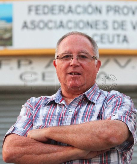 Moreno, un presidente polémico. Durante sus dos primeros años de mandato está muy claro que Juan Moreno fue un presidente polémico. Y los primeros meses de esta segunda andadura parece que todo continua de la misma manera sin que exista comunicacion con muchos presidentes vecinales. 