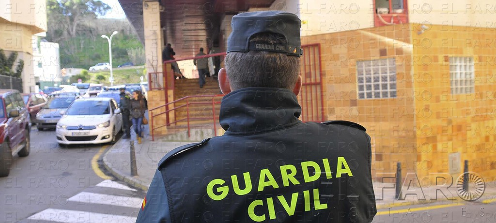 Los juzgados, ayer, escenario, ya sin medios de comunicación nacionales, de la toma de declaración de otro grupo de agentes. Quino