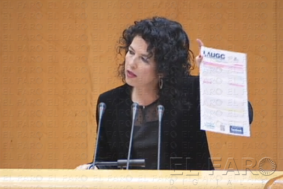 María Isabel Mora sostiene una denuncia de AUGC durante su intervención en el Senado