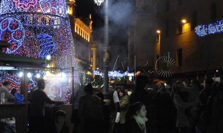 Vecinos demandan alumbrado navideño en las avenidas Virgen de África, España y Teniente General Muslera
