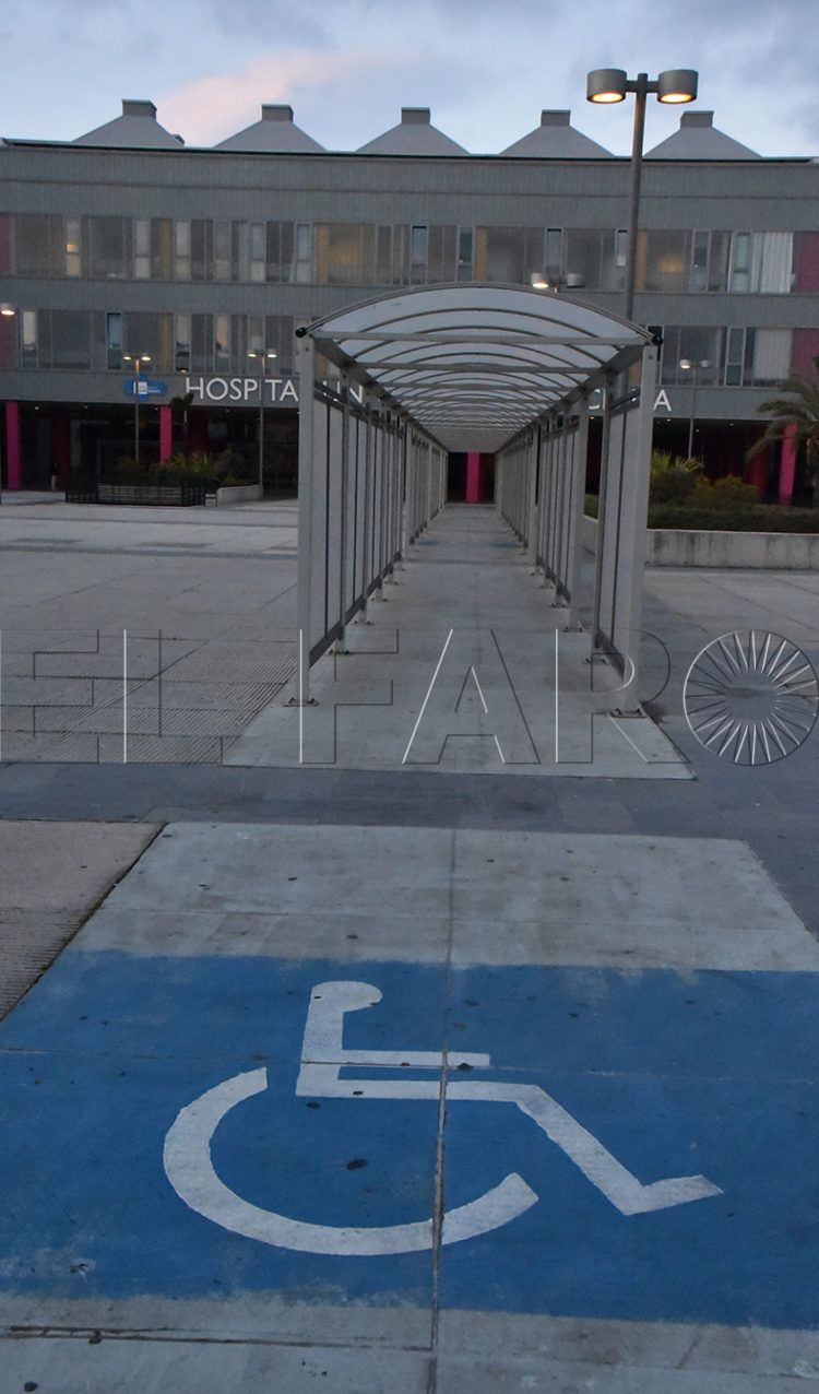 Fachada del Hospital Universitario de Ceuta