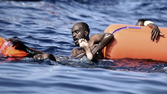 Resultado de imagen de Inmigrante muerto ahogado
