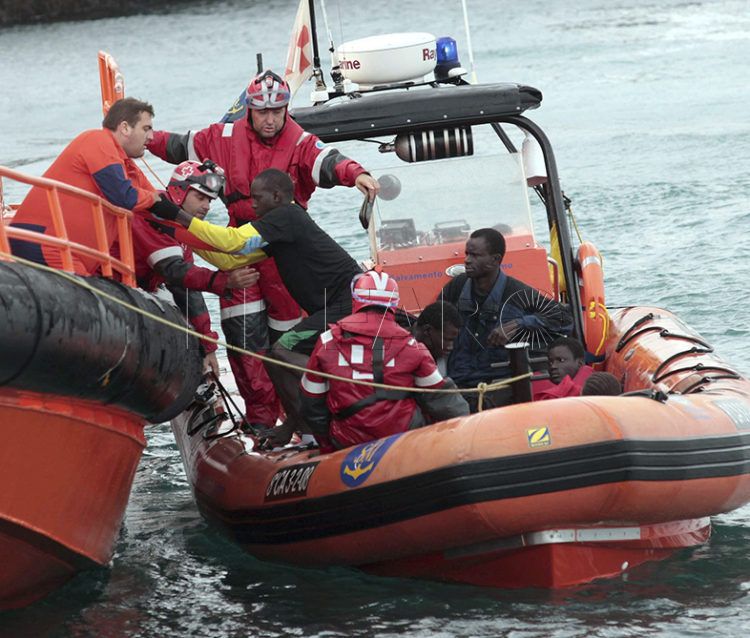 salvamento-inmigrantes