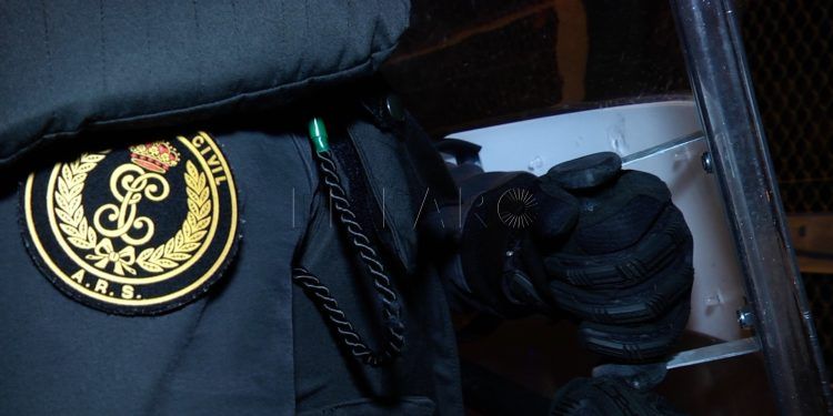 Marlaska refuerza con más GRS las fronteras de Ceuta y Melilla por alerta de entrada masiva