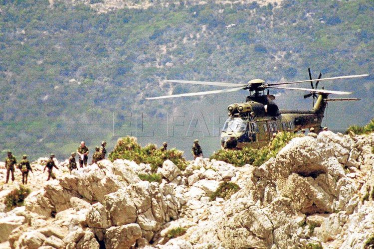 PEREJIL-TROPAS ESPA—OLAS