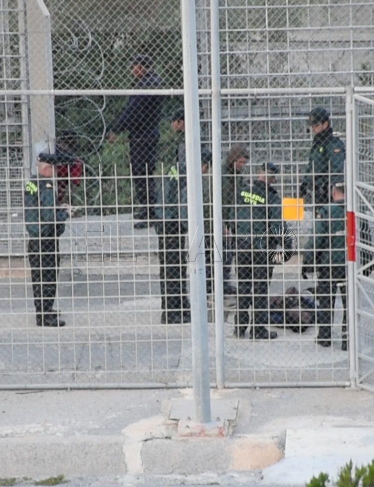 doble-valla-frontera-guardia-civil