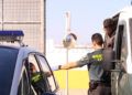 inmigrantes-interceptados-puerto-trasladados-policia-7