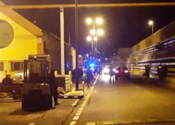 inmigrantes-pedradas-puerto-herido-trabajador-2