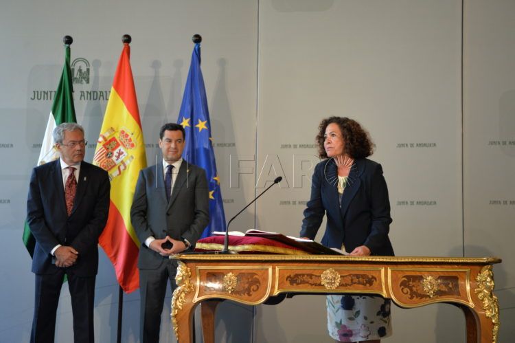 toma-posesion-rectora-ugr-13