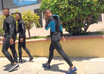 argelinos-fuga-ferry