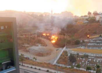 bomberos-incendio-cementerio-musulman