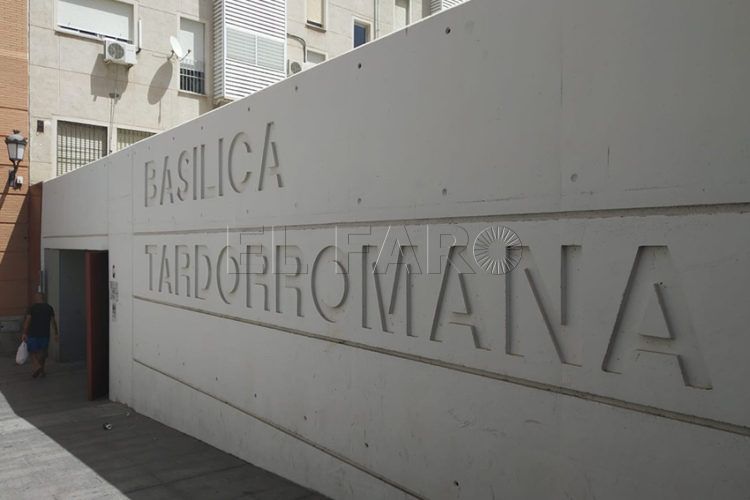 basilica baño cerrado