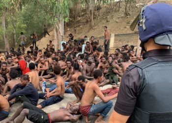 inmigrantes-salto-valla-benzu-cnp-14