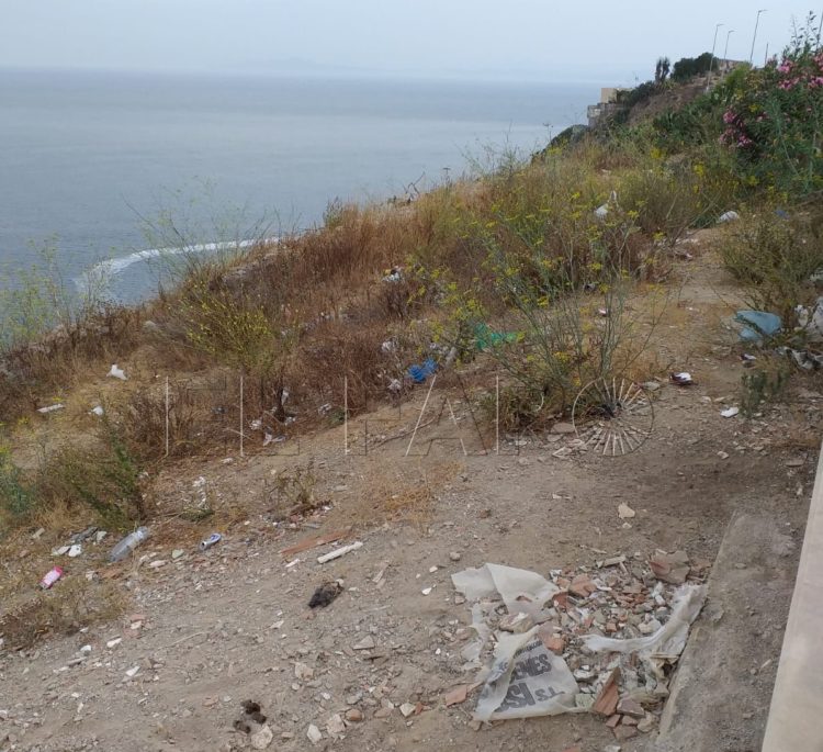 mirador-recinto-suciedad-2