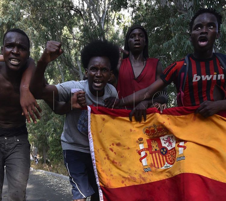 bandera-españa-inmigrantes