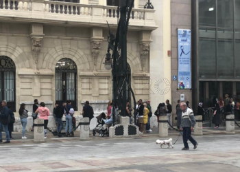 colas-registro-palacio-asamblea-1