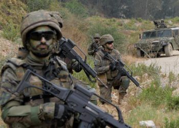 en-la-piel-legion-agachados-1