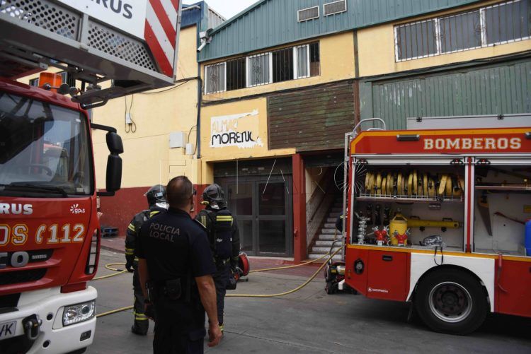incendio-cafeteria-poligono-tarajal-5