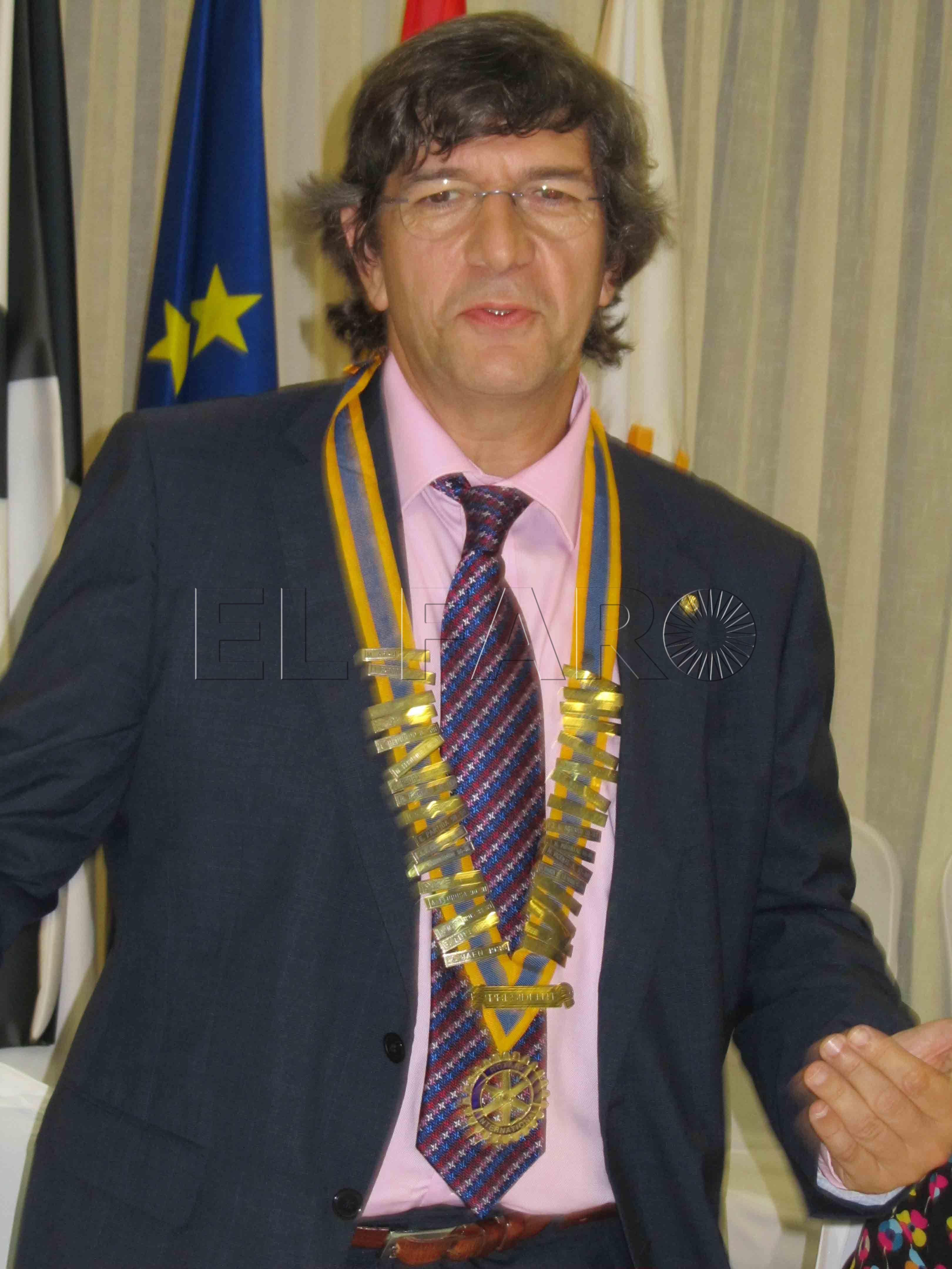 El notario José Eduardo García Pérez, nuevo presidente del Rotary Club de  Ceuta