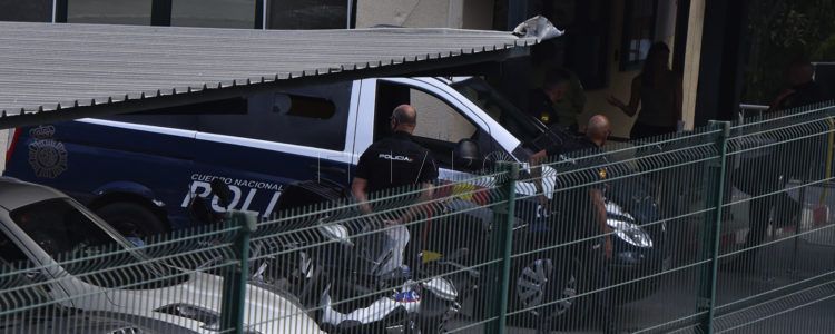 policia-nacional-inmigrantes