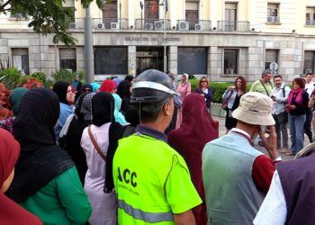 vecinos-beliones-concentracion-plaza-reyes-8