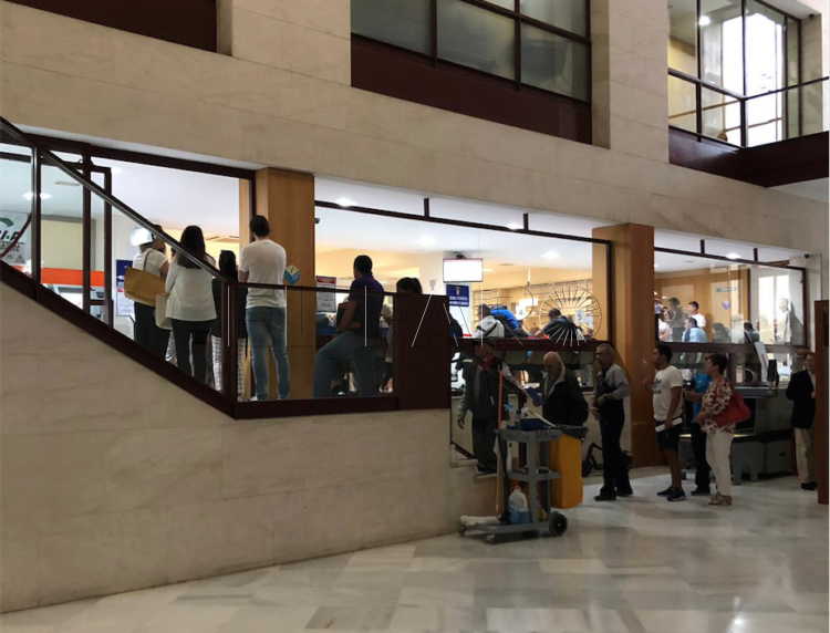 colas-registro-palacio-asamblea-2