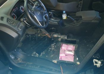 hachis-oculto-coche-puerto-1