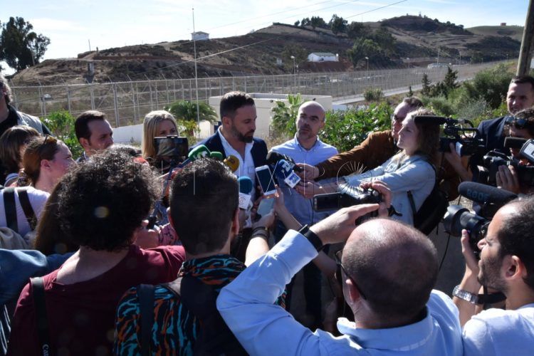 santiago-abascal-visita-frontera-vox-17