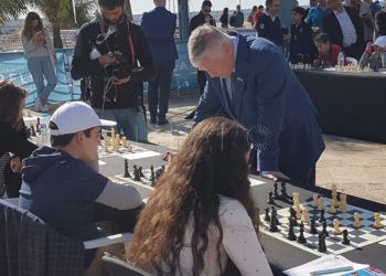 adceuta-ajedrez-joven