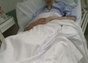 rida-adolescente-enfermo-hospital