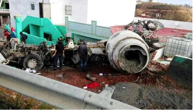 Muere un camionero tras sufrir un accidente en Castillejos