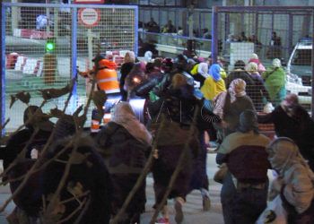 avalancha-porteadores-frontera-tarajal