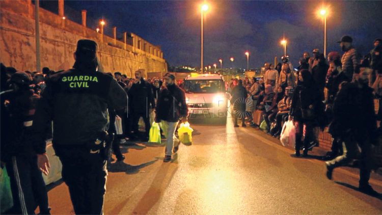 frontera-noche