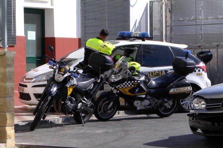 policia-local-vehiculos-colon