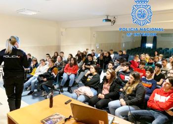 charlas-concienciacion-policia-nacional