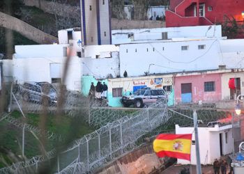 cientos-subsaharianos-intentan-entrar-ceuta-benzu-14