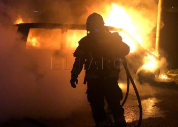 coches-quemados-fuertes-principe-4