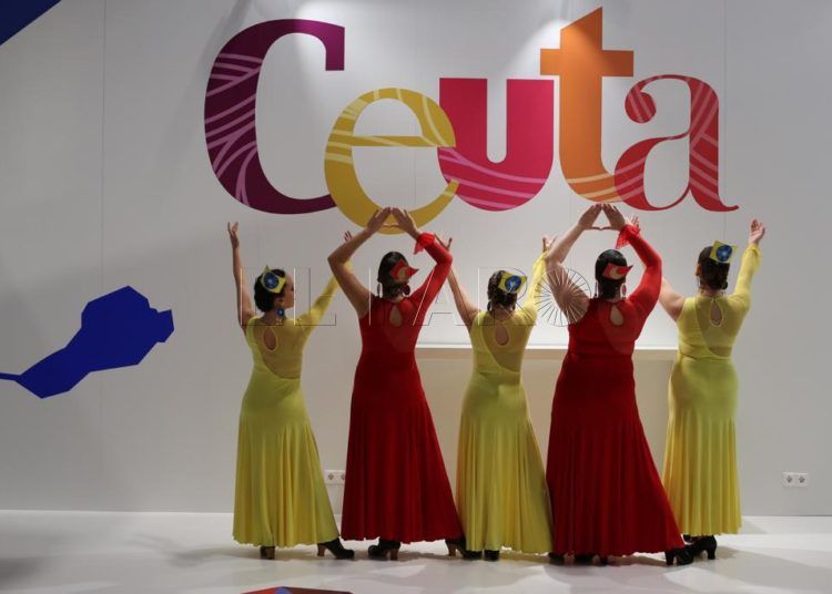 fin-fitur-turistas-2