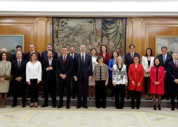 gobierno-psoe-podemos-rey