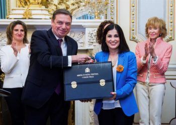 ministra-carolina-darias