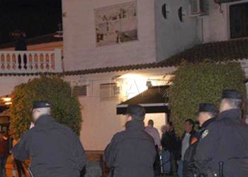 policia-poblado-marinero