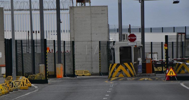 puerto-vallas-control-muelle-poniente-1