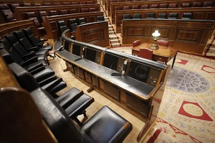 sillones-vacios-congreso-diputados