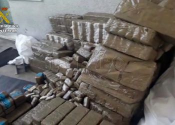 guardia-civil-furgoneta-tanger-hachis-algeciras-2