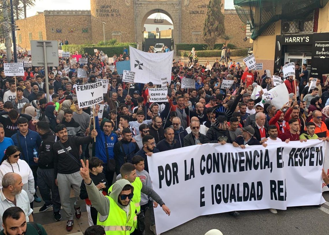 La manifestación por la convivencia supera las 6.000 personas ante el