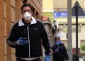 calles-personas-mascarillas-coronavirus-alarma