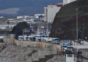 frontera-marruecos-caravanas (1)