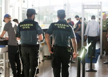 guardia-civil-aeropuerto-efe